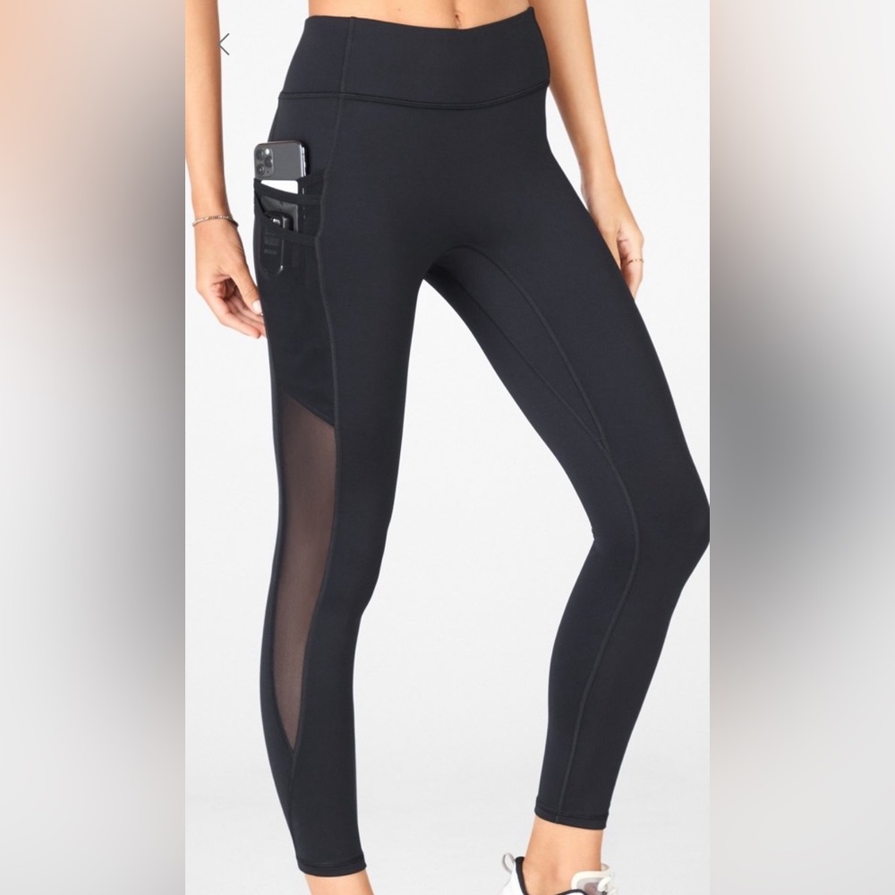Motion 365 Fabletics leggings